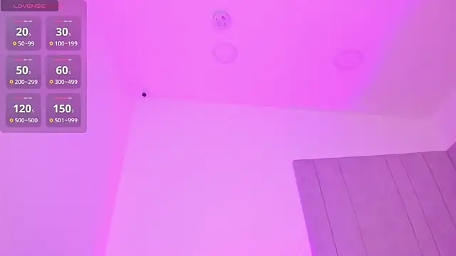 kaylarossi online show from December 28, 8:15 pm