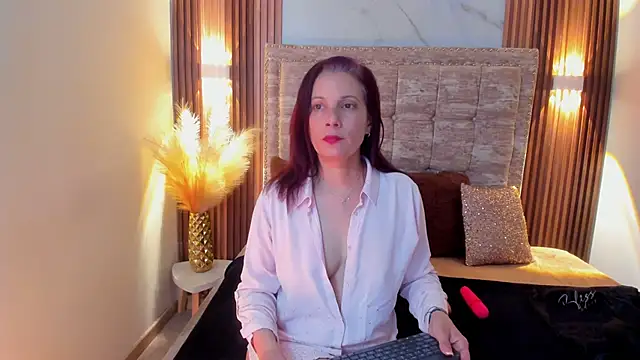 Snapshot of ada_mclaine chatting on February 22, 12:08 pm ada mclaine online show from February 22, 12:08 pm