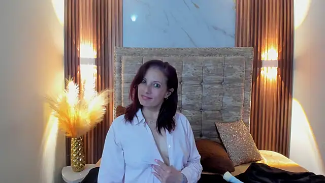 Snapshot of ada_mclaine chatting on February 22, 10:31 pm ada mclaine online show from February 22, 10:31 pm