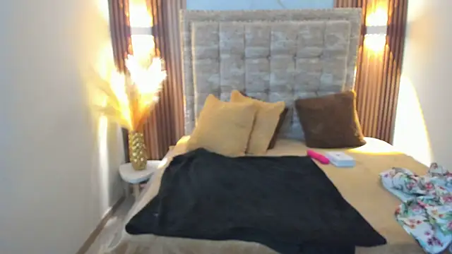 Snapshot of ada_mclaine chatting on March 15, 3:48 pm ada mclaine online show from March 15, 3:48 pm