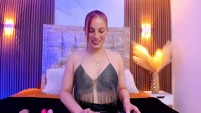 Snapshot of ada_mclaine chatting on October 24, 11:39 am ada mclaine online show from October 24, 11:39 am