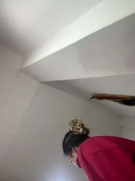 Snapshot of Mila_Morgan chatting on January 21, 3:32 pm Mila Morgan online show from January 21, 3:32 pm