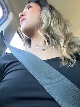 Snapshot of Mila_Morgan chatting on January 22, 6:31 pm Mila Morgan online show from January 22, 6:31 pm