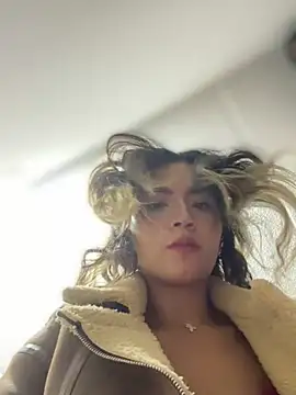 Snapshot of Mila_Morgan chatting on February 16, 8:22 pm Mila Morgan online show from February 16, 8:22 pm