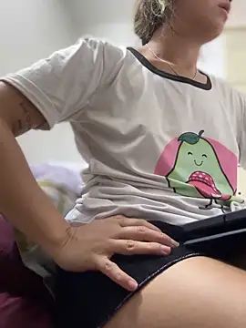 Snapshot of Mila_Morgan chatting on March 3, 5:07 pm Mila Morgan online show from March 3, 5:07 pm