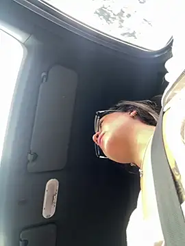 Snapshot of Mila_Morgan chatting on March 7, 8:11 pm Mila Morgan online show from March 7, 8:11 pm