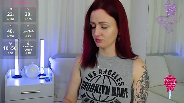 ElisaJane online show from February 12, 9:54 pm