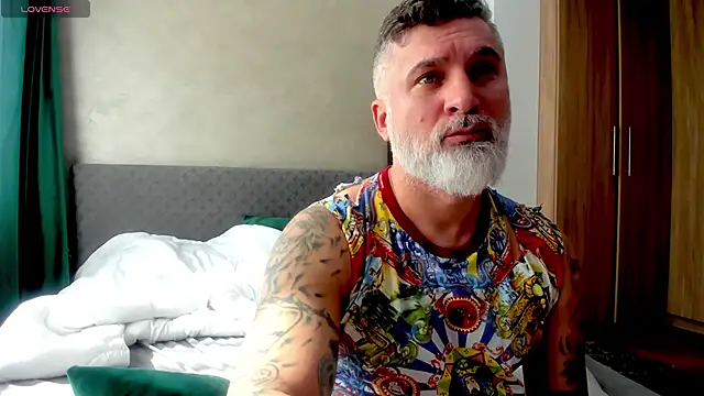 Snapshot of BlowMyXXL chatting on March 7, 11:07 am BlowMyXXL online show from March 7, 11:07 am