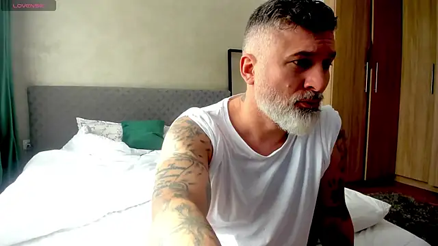 Snapshot of BlowMyXXL chatting on March 16, 11:16 am BlowMyXXL online show from March 16, 11:16 am