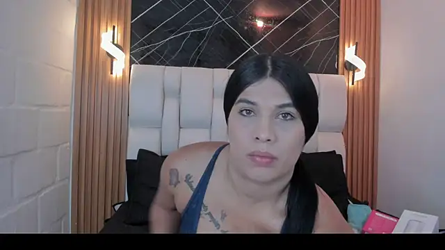 sarajhonson dl online show from September 19, 12:39 pm