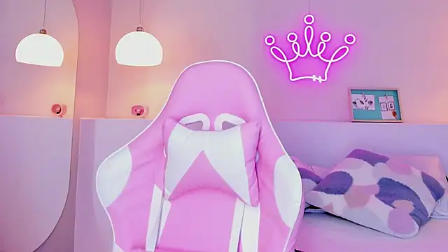 Snapshot of violeth_hill chatting on January 31, 8:01 pm violeth hill online show from January 31, 8:01 pm