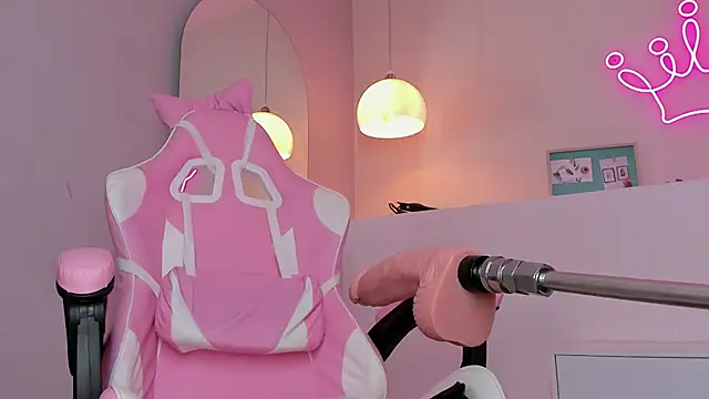 Snapshot of violeth_hill chatting on February 19, 11:46 pm violeth hill online show from February 19, 11:46 pm