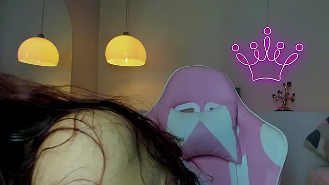 Snapshot of violeth_hill chatting on February 27, 8:20 pm violeth hill online show from February 27, 8:20 pm