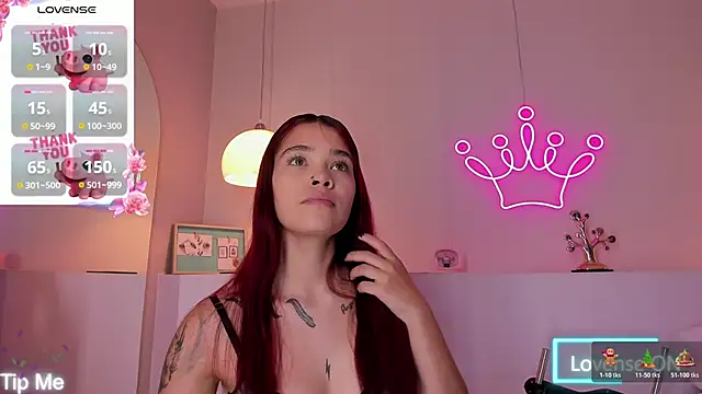 Snapshot of violeth_hill chatting on November 24, 7:46 pm violeth hill online show from November 24, 7:46 pm