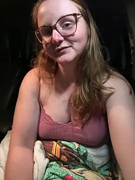 GingerSnap33 online show from December 4, 6:00 am