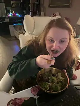 GingerSnap33 online show from December 10, 3:09 am