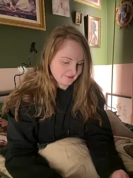 GingerSnap33 online show from February 1, 3:30 am