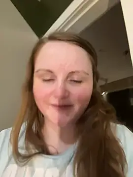 GingerSnap33 online show from February 4, 7:07 am