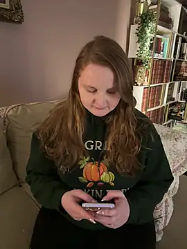 GingerSnap33 online show from February 22, 2:06 am