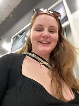 GingerSnap33 online show from March 2, 8:18 pm