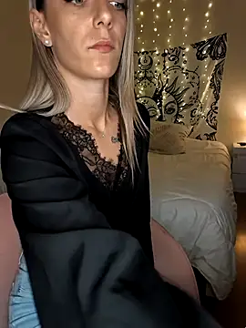 Snapshot of Nikiita-28 chatting on September 24, 2:09 pm Nikiita-28 online show from September 24, 2:09 pm