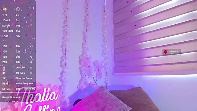 Snapshot of thaliacollins chatting on March 21, 5:12 pm thaliacollins online show from March 21, 5:12 pm