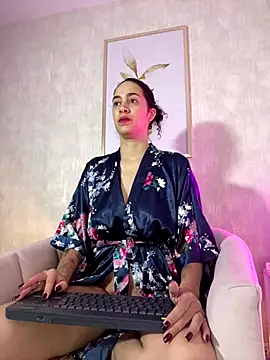 Snapshot of thaliacollins chatting on October 12, 12:26 pm thaliacollins online show from October 12, 12:26 pm