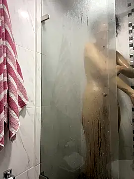 Snapshot of thaliacollins chatting on October 13, 12:49 pm thaliacollins online show from October 13, 12:49 pm