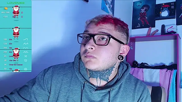 Snapshot of princeFtm chatting on January 2, 8:13 pm princeFtm online show from January 2, 8:13 pm