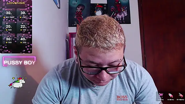 Snapshot of princeFtm chatting on February 3, 1:08 pm princeFtm online show from February 3, 1:08 pm