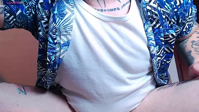 Snapshot of princeFtm chatting on February 14, 5:57 pm princeFtm online show from February 14, 5:57 pm