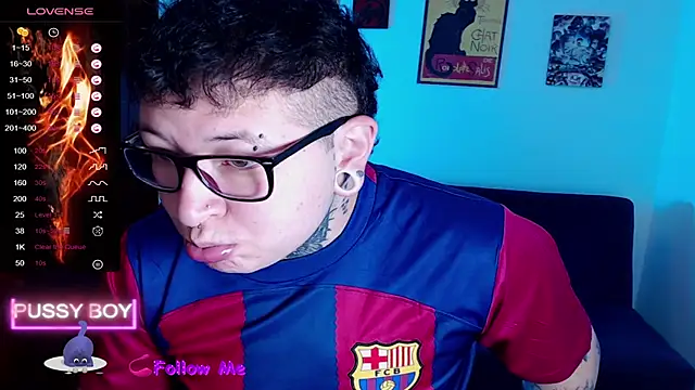 Snapshot of princeFtm chatting on September 11, 4:07 pm princeFtm online show from September 11, 4:07 pm