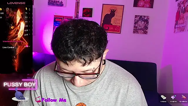 Snapshot of princeFtm chatting on September 17, 2:52 pm princeFtm online show from September 17, 2:52 pm