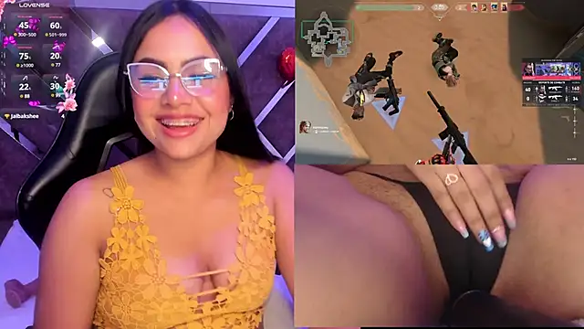 Snapshot of Alice_Roys chatting on February 22, 5:02 am Alice Roys online show from February 22, 5:02 am