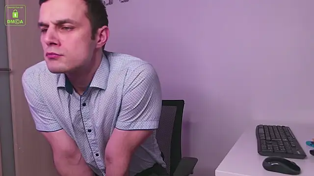 Snapshot of BrandonNorris chatting on December 11, 8:39 pm BrandonNorris online show from December 11, 8:39 pm