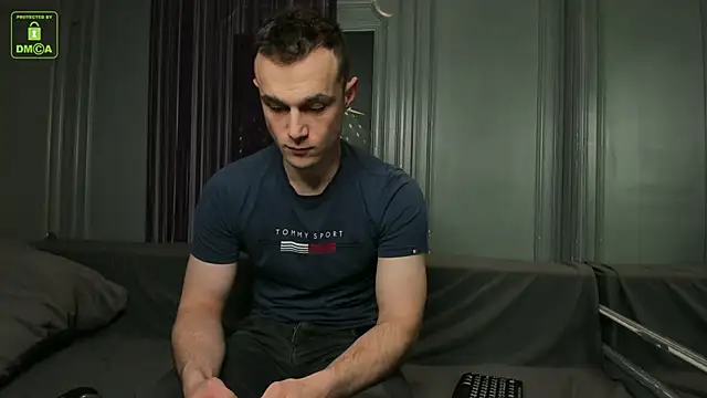 Snapshot of BrandonNorris chatting on February 7, 2:40 am BrandonNorris online show from February 7, 2:40 am