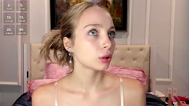  LISA BABYMETAL  online show from December 3, 4:42 am