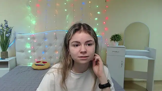 TinaRedly online show from January 21, 12:57 am