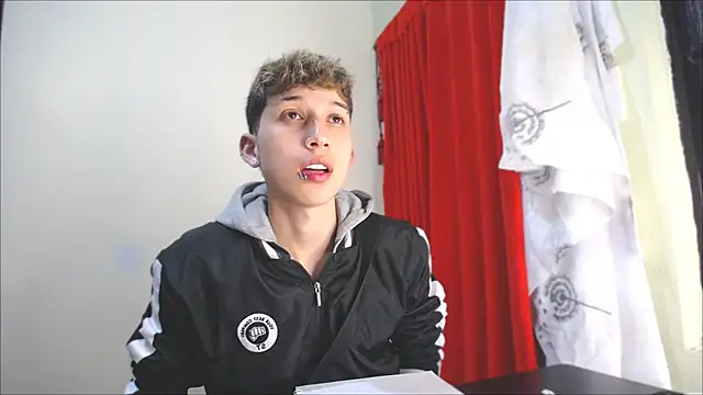  Thomas hot  online show from January 20, 5:16 pm