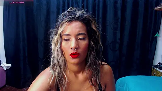 megan collins96 online show from January 22, 9:32 pm