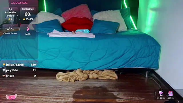 megan collins96 online show from February 1, 11:48 pm