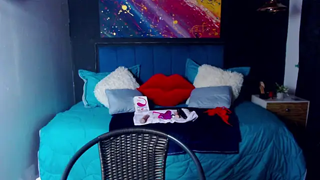 megan collins96 online show from February 27, 5:24 am