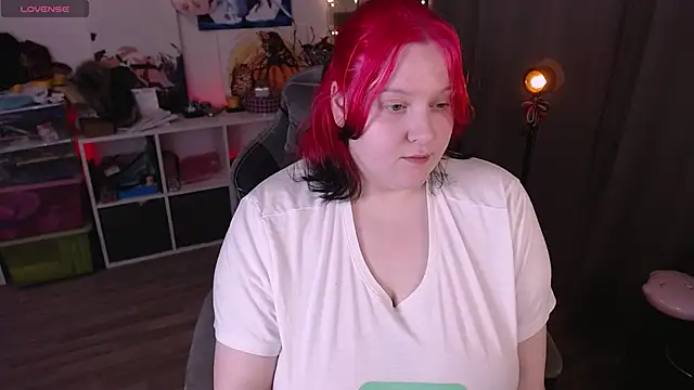 Snapshot of lissamuff chatting on February 26, 7:31 am lissamuff online show from February 26, 7:31 am