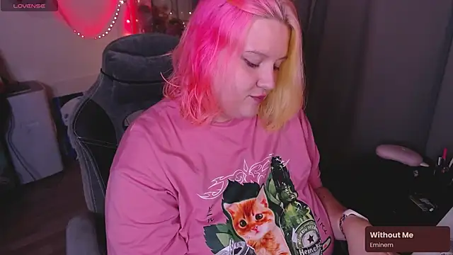 Snapshot of lissamuff chatting on October 6, 4:37 pm lissamuff online show from October 6, 4:37 pm