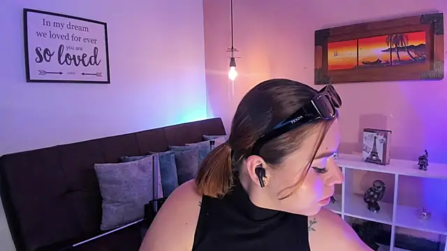 ArianaBaker online show from February 7, 2:26 pm