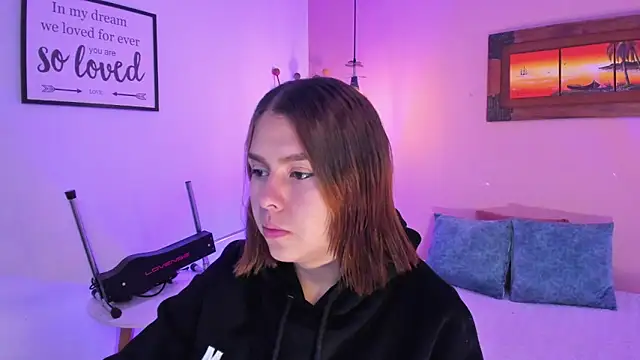 ArianaBaker online show from March 8, 2:30 pm