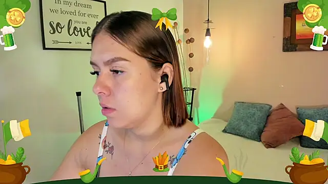 ArianaBaker online show from March 17, 3:50 pm