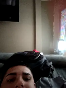 CuchiCuchi online show from October 2, 7:10 pm