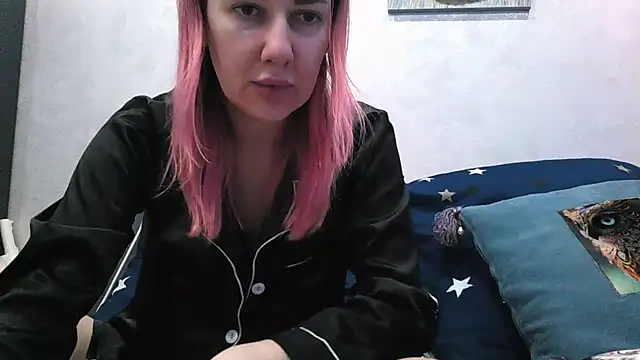 Snapshot of BlueXOwl chatting on January 24, 6:56 pm BlueXOwl online show from January 24, 6:56 pm