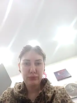 Snapshot of BlueXOwl chatting on October 22, 2:28 pm BlueXOwl online show from October 22, 2:28 pm